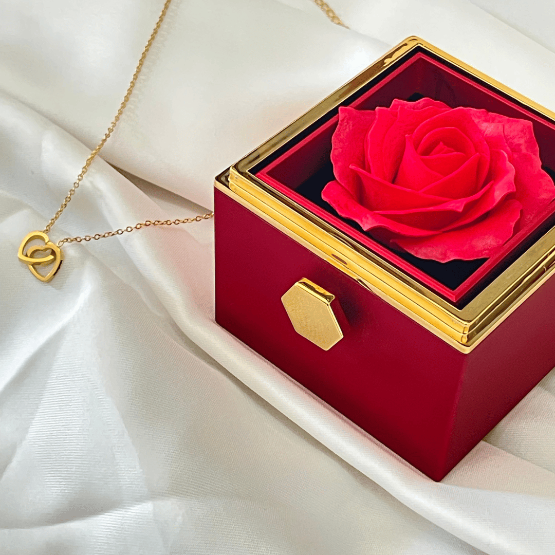 Colar Dois Corações + Caixa Rotativa de Brinde | Com nomes personalizavéis