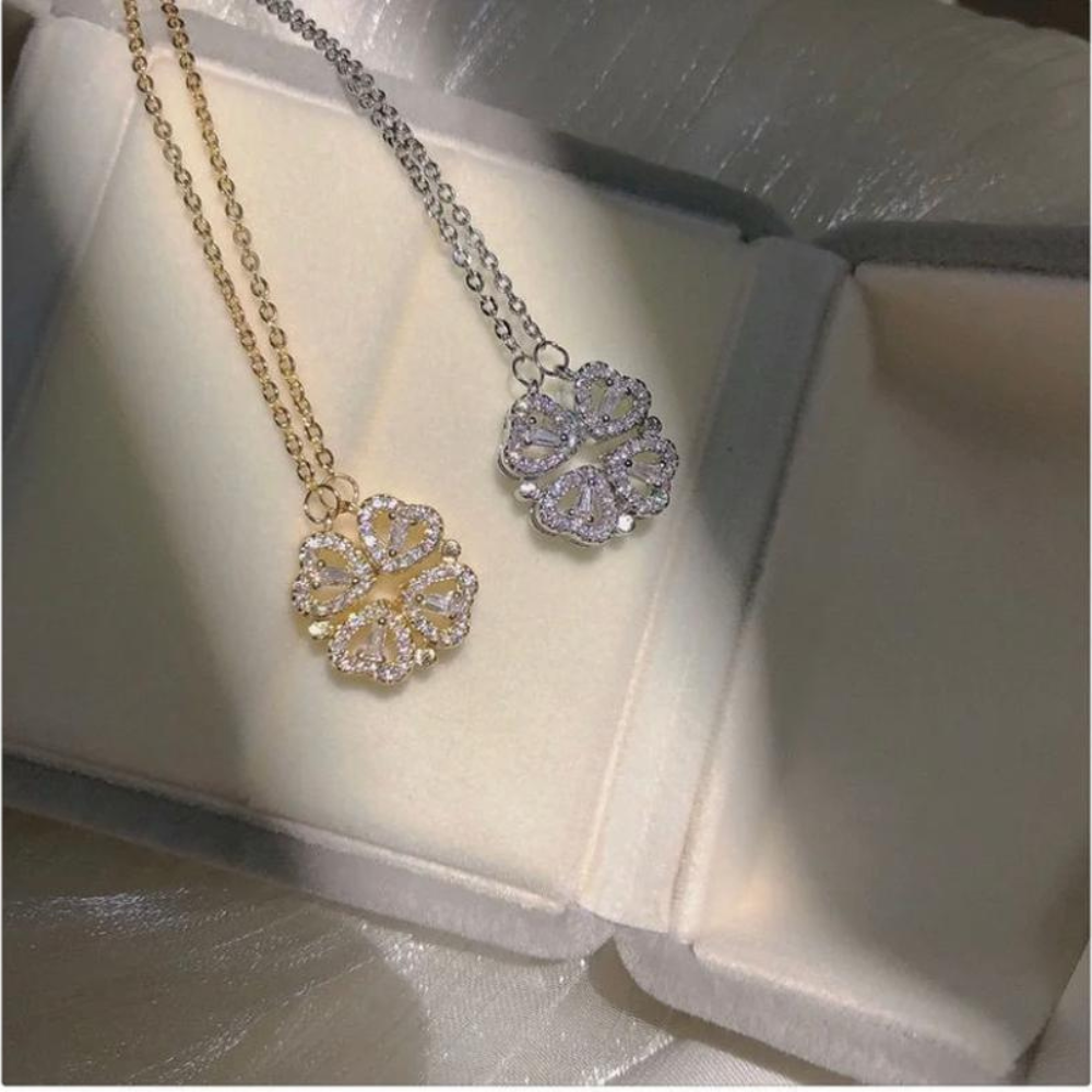 Compre 1 Leve 2 - Colar Trevo de Corações com cartão dedicatória