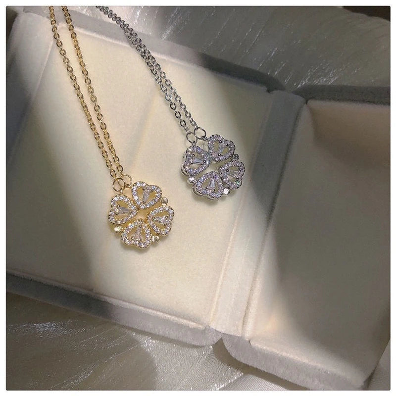 Colar Trevo de Corações com cartão dedicatória